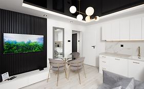Luksusowy Apartament W Poblizu Basen,Galeria,Silownia,Lotnisko 8Min